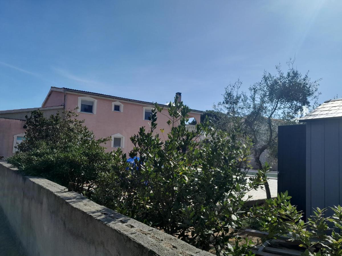 Caliente Apartments Vir A Dış mekan fotoğraf